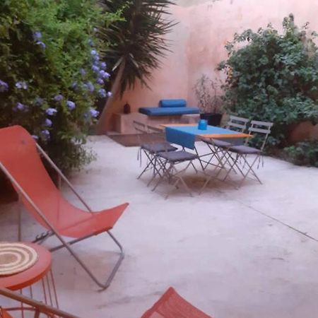 Arlette La Petite Maison Arlesienne Exterior foto
