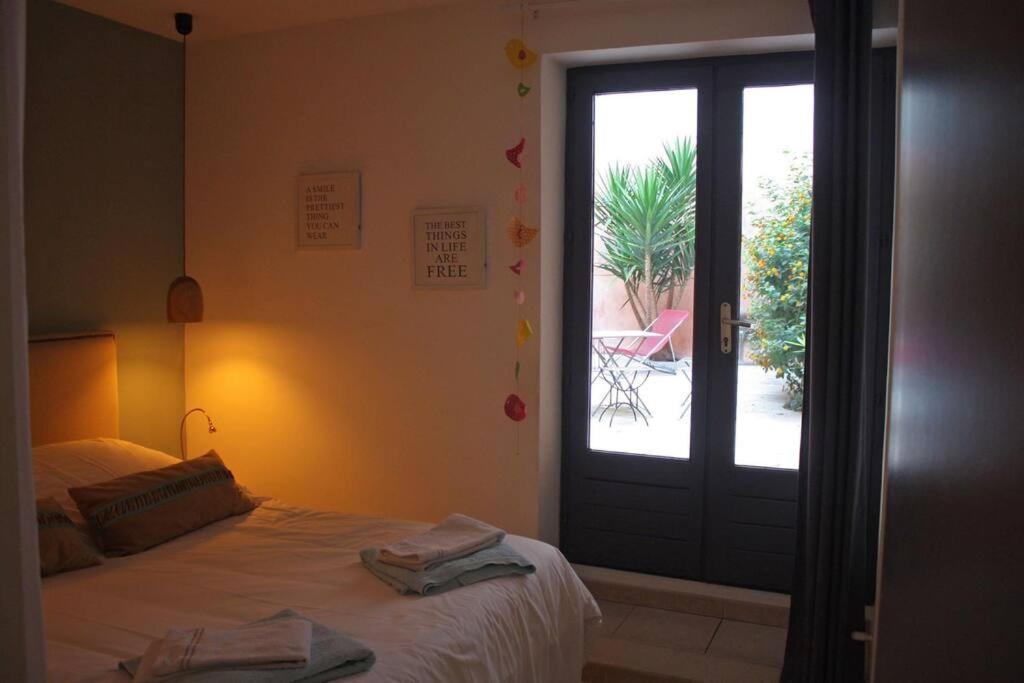 Arlette La Petite Maison Arlesienne Exterior foto